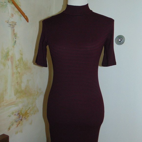 Forever 21 Burgundy Black Striped Knit Sweater Medium Fitted Dress Short Sleeve - Picture 4 of 12